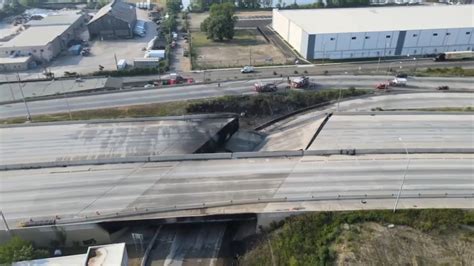 Investigators hunt for cause of I-95 collapse in Philly